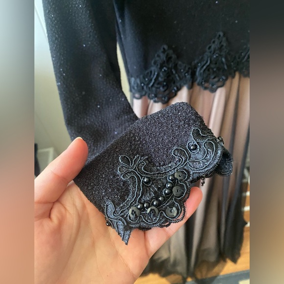 It was worn only once. - Picture 2 of 3